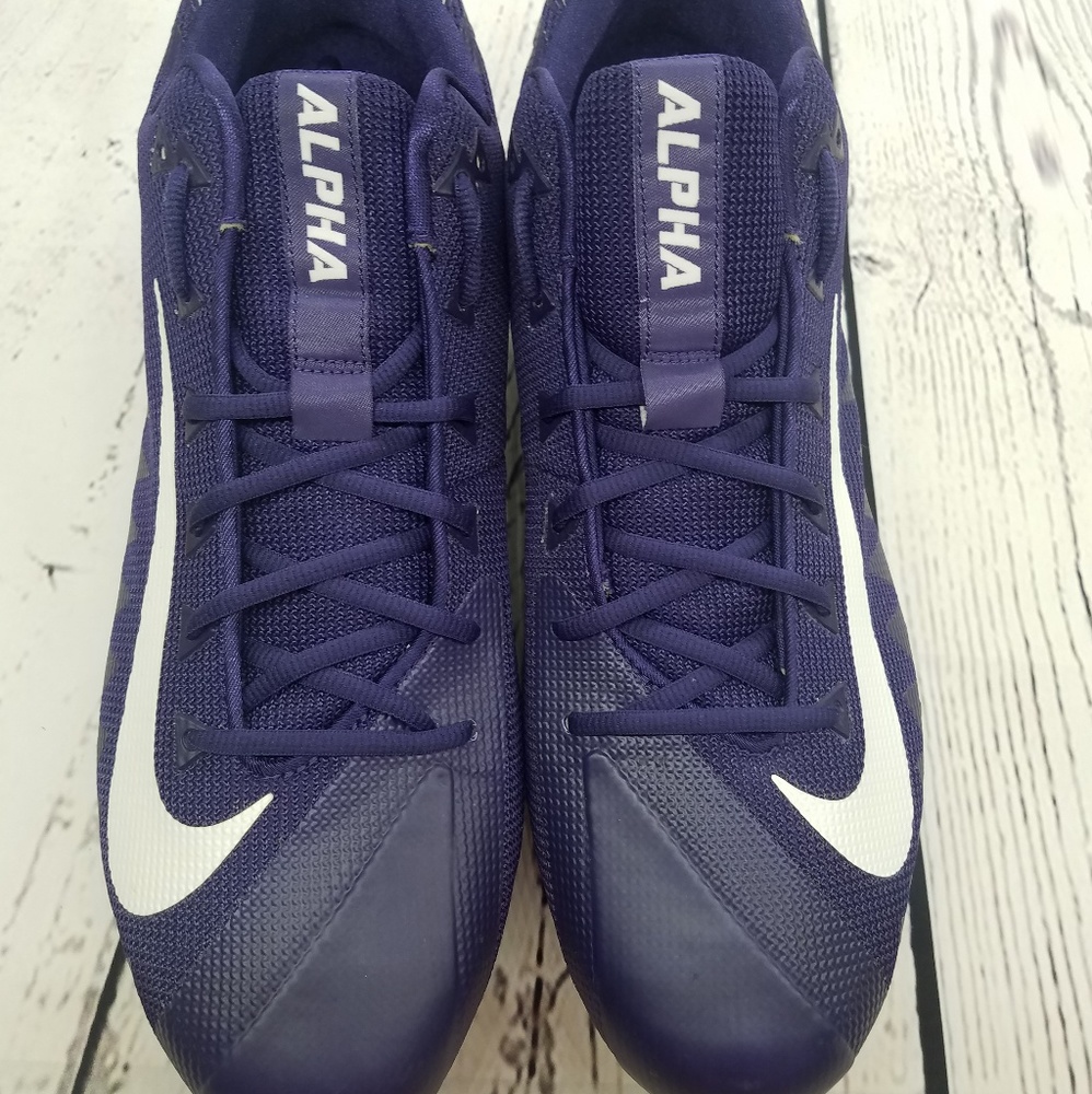 Nike Alpha Menace cleats